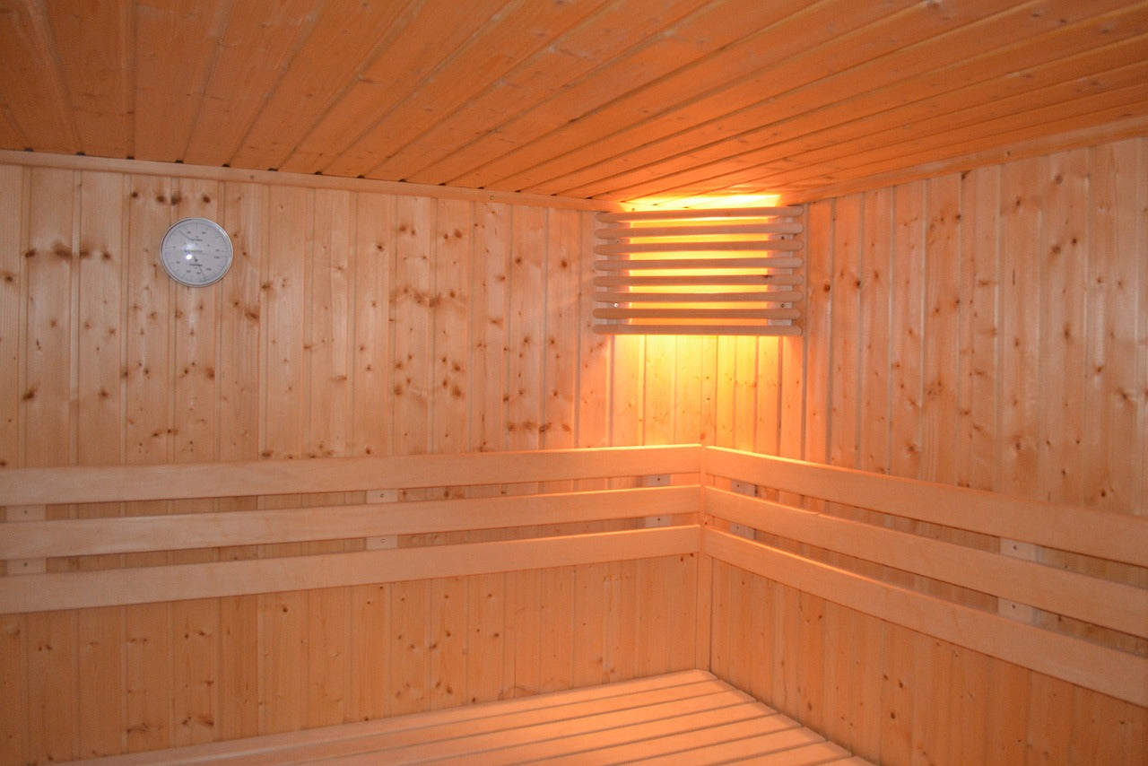 Infrared Saunas Buyer’s Guide: What You Need to Know Before Buying